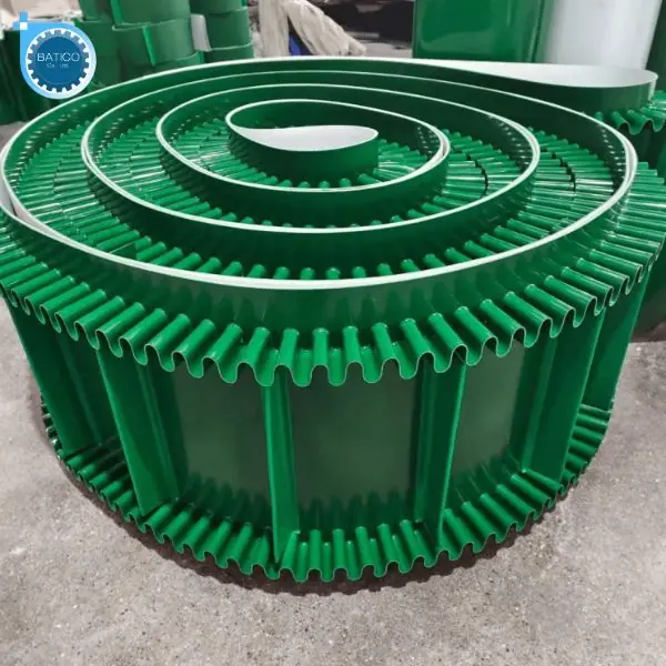 Băng tải PVC m&agrave;u xanh l&aacute; được gia c&ocirc;ng theo k&iacute;ch thước y&ecirc;u cầu