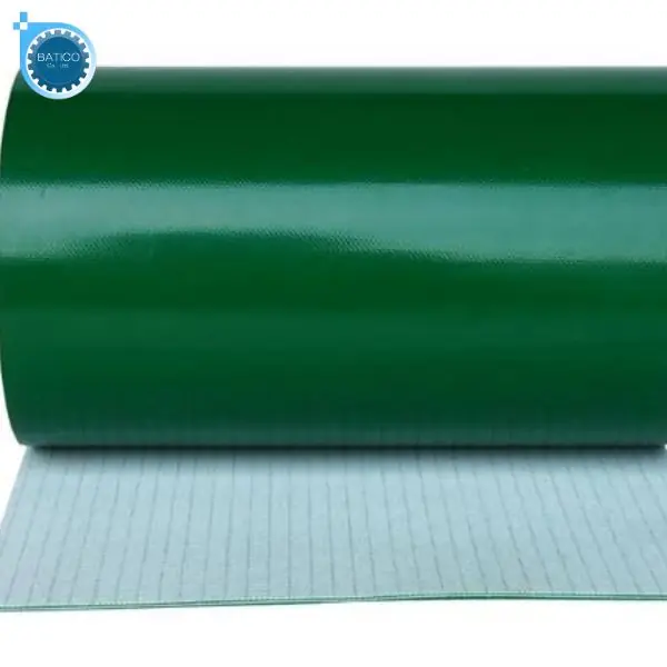 Kiểm tra độ d&agrave;y, k&iacute;ch thước v&agrave; lớp bố chịu lực để lựa chọn băng tải PVC xanh trơn ph&ugrave; hợp