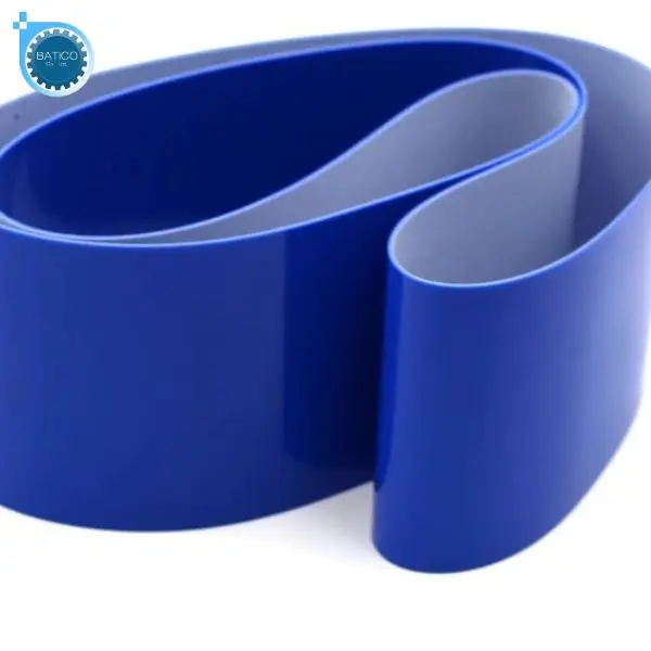 Băng tải PVC m&agrave;u xanh dương ứng dụng trong nhiều ng&agrave;nh sản xuất