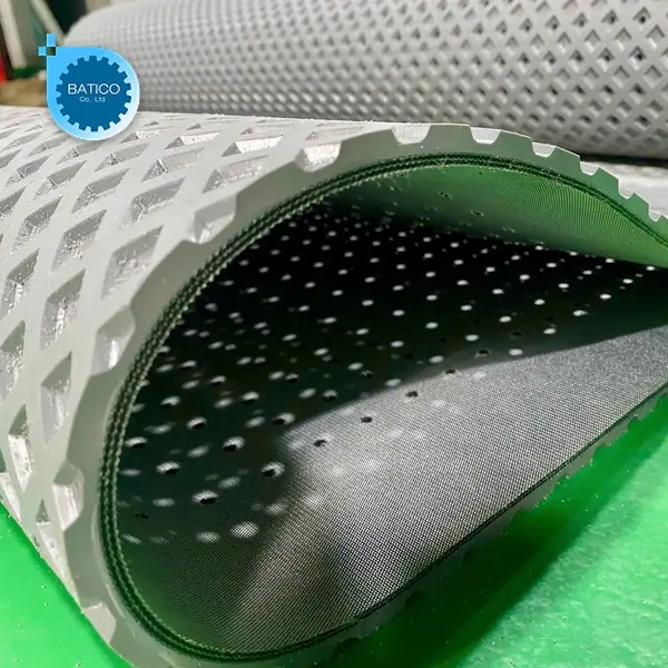 T&igrave;m hiểu khả năng chống m&agrave;i m&ograve;n của băng tải ch&agrave; nh&aacute;m PVC để lựa chọn giải ph&aacute;p tối ưu cho d&acirc;y chuyền sản xuất
